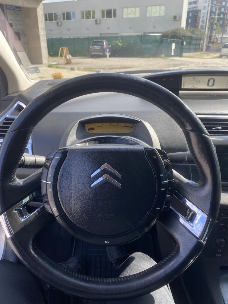 Citroen C4 VTR+ JBL NAVI 6 скорости, снимка 10 - Автомобили и джипове - 52428149