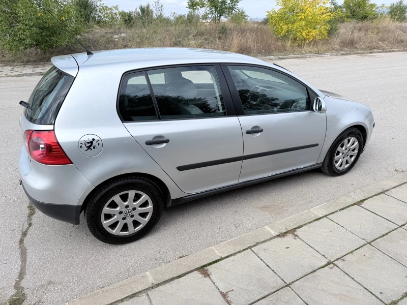 VW Golf 1.9 TDI, снимка 3 - Автомобили и джипове - 52055334