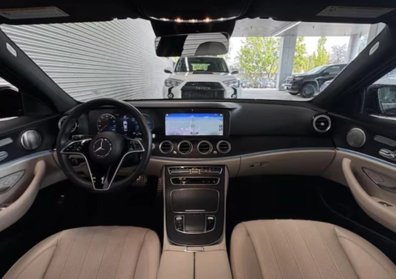 Mercedes-Benz E 350 4matic* Автокредит* , снимка 9 - Автомобили и джипове - 52749771