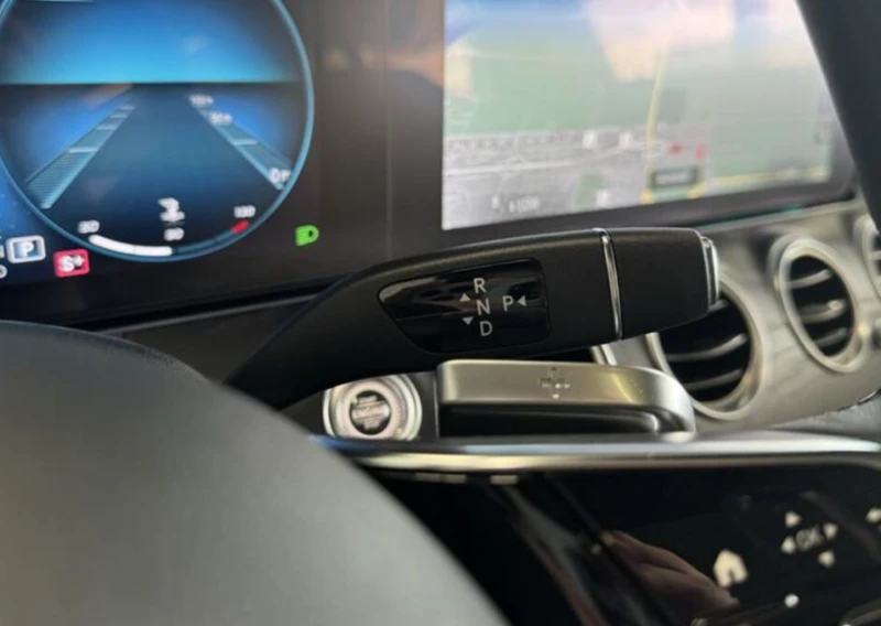 Mercedes-Benz E 350 4matic* Автокредит* , снимка 11 - Автомобили и джипове - 52749771