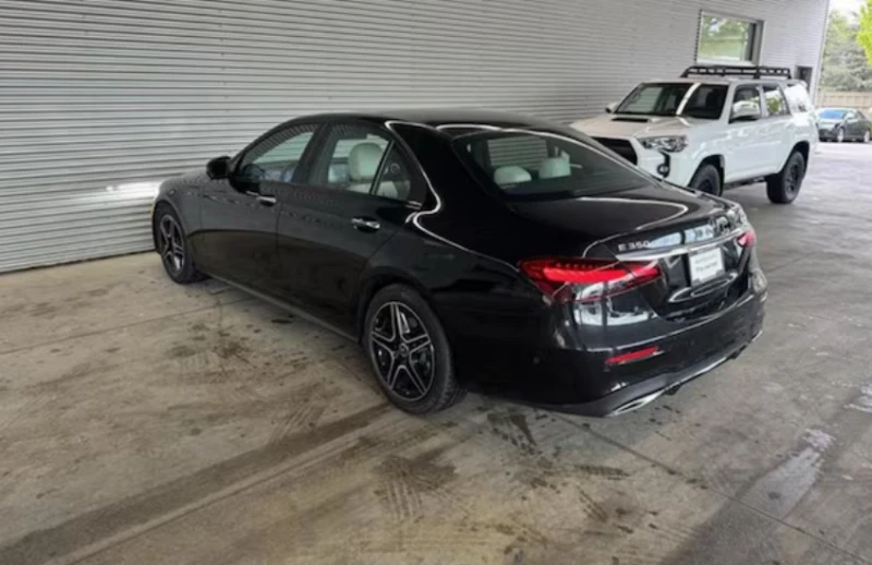 Mercedes-Benz E 350 4matic* Автокредит* , снимка 4 - Автомобили и джипове - 52749771