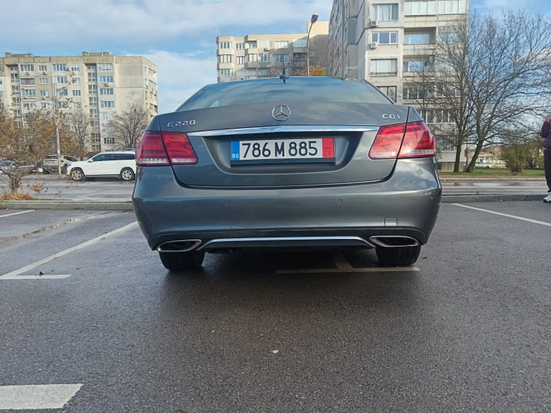Mercedes-Benz E 220 CDI, снимка 2 - Автомобили и джипове - 52552573