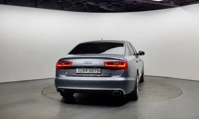 Audi A6 3.0TDI, снимка 4 - Автомобили и джипове - 52896586