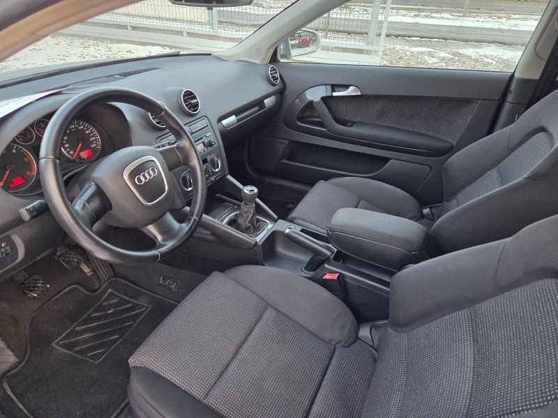 Audi A3 1.9tdi * face* , снимка 9 - Автомобили и джипове - 53191393