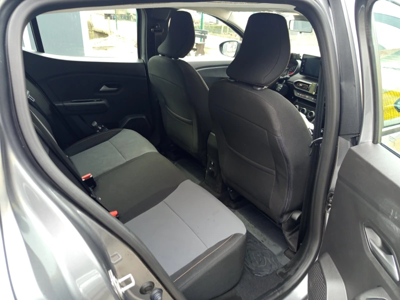 Dacia Sandero Stepway, снимка 7 - Автомобили и джипове - 53394894