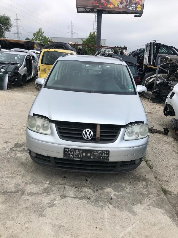 VW Touran 1.9TDI-tip:BKC-AZV, снимка 9 - Автомобили и джипове - 29379610