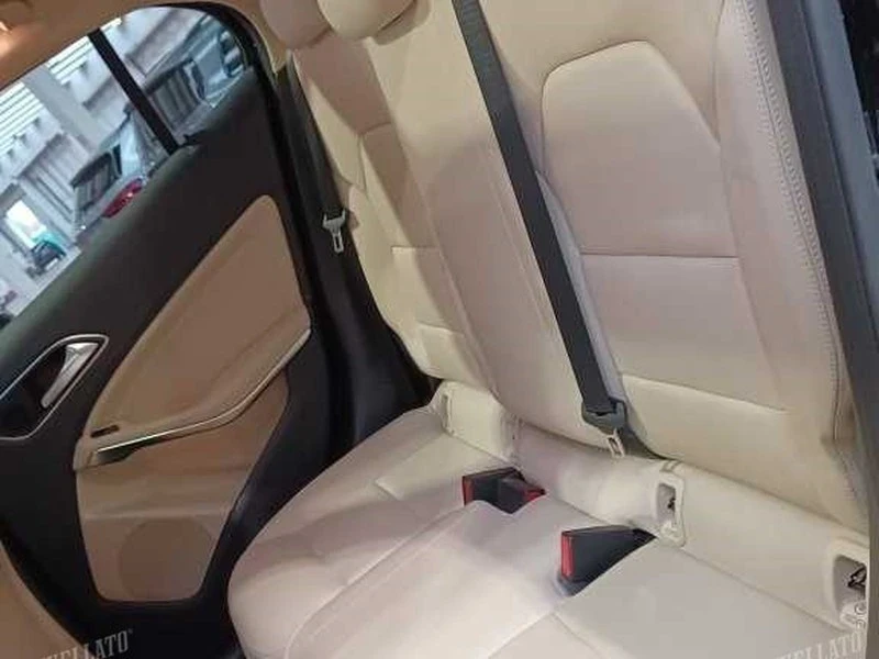 Mercedes-Benz GLA 180 CDI/Панорама/E6/ Подгрев/109к.с.Памет сед/ЛИЗИНГ, снимка 9 - Автомобили и джипове - 54478897