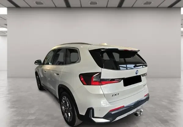 BMW iX1 eDrive20 = M-Sport = Гаранция, снимка 2 - Автомобили и джипове - 54957595