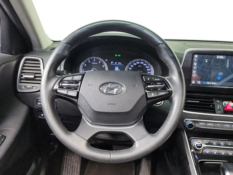 Hyundai Grandeur 2.4 Premium, снимка 12 - Автомобили и джипове - 55348883