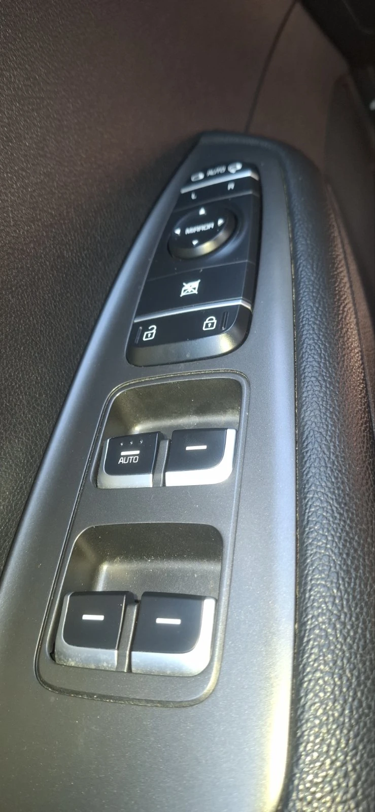 Kia K5, снимка 12 - Автомобили и джипове - 56483957