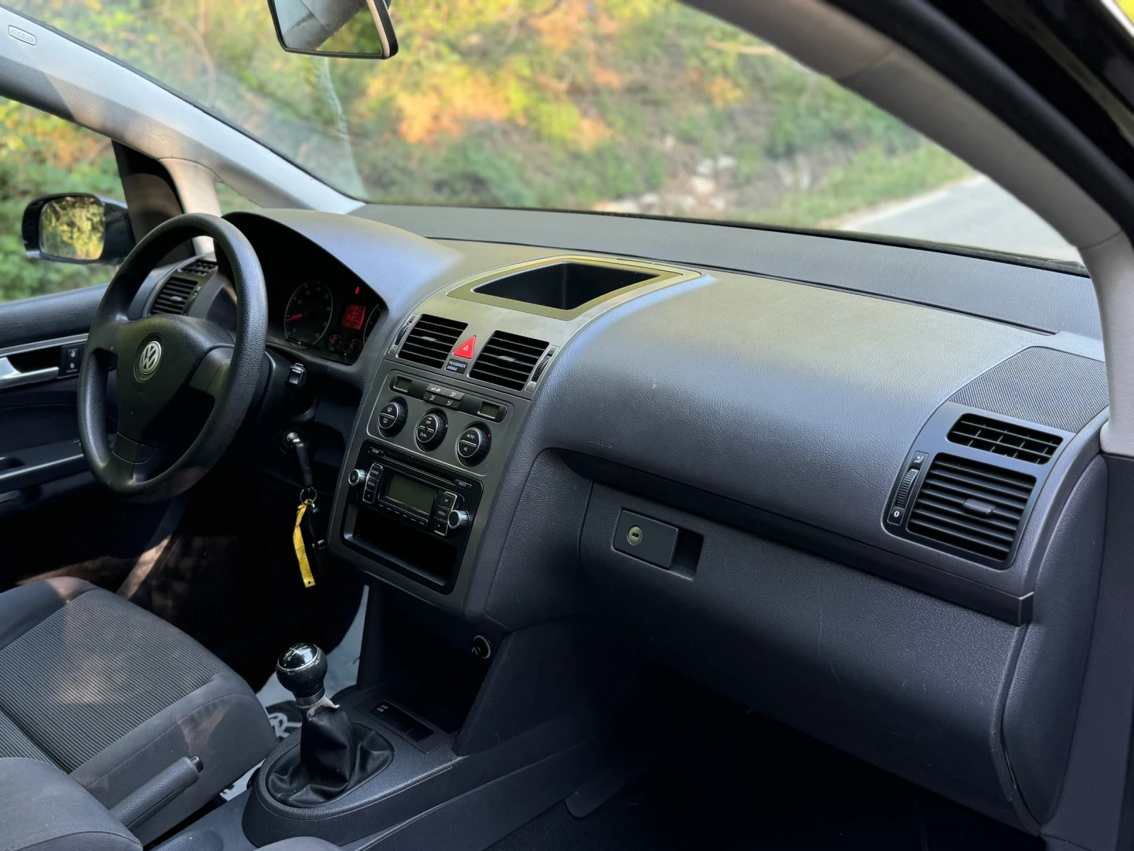 VW Touran 2.0i/109/  | Mobile.bg   12