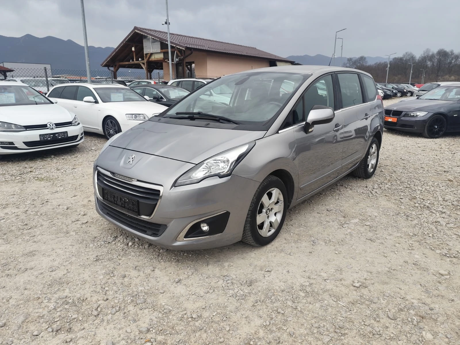 Peugeot 5008 1.6   | Mobile.bg   1