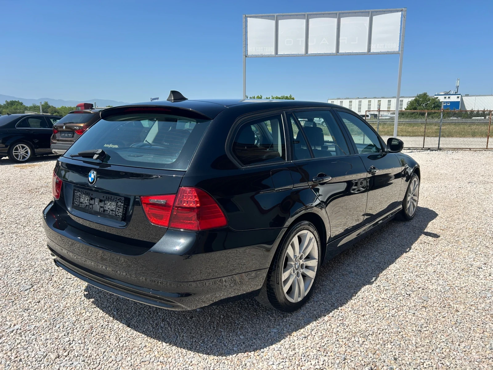 BMW 318 2.0d* 143k.c* AUTOMATIC* ITALY - изображение 3