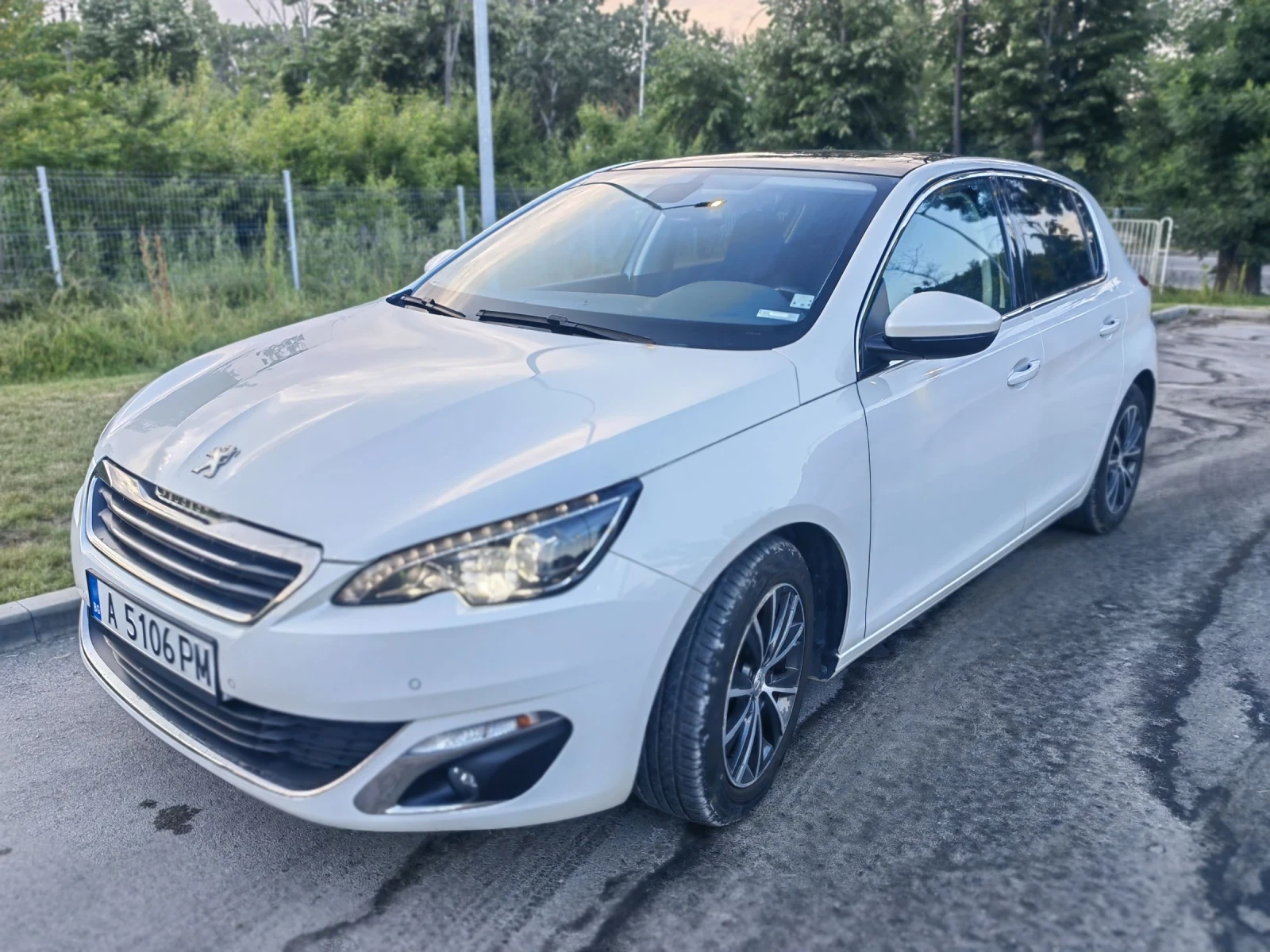 Peugeot 308 1.2 THP Allure - изображение 2