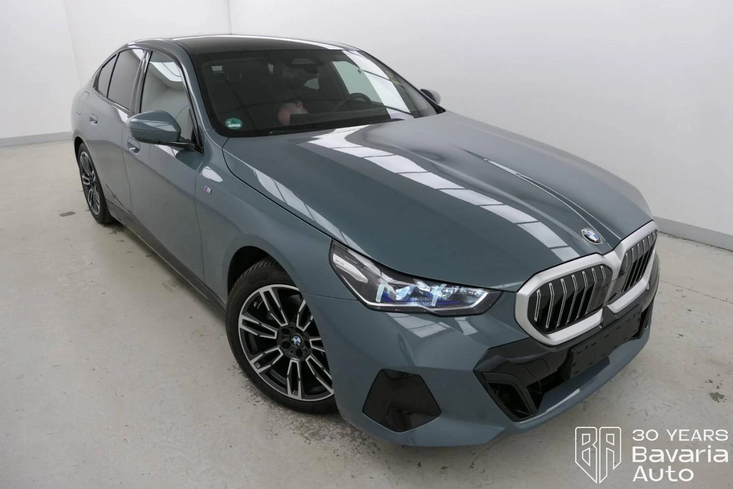 BMW 520 i Steptronic M Sport Paket - изображение 4