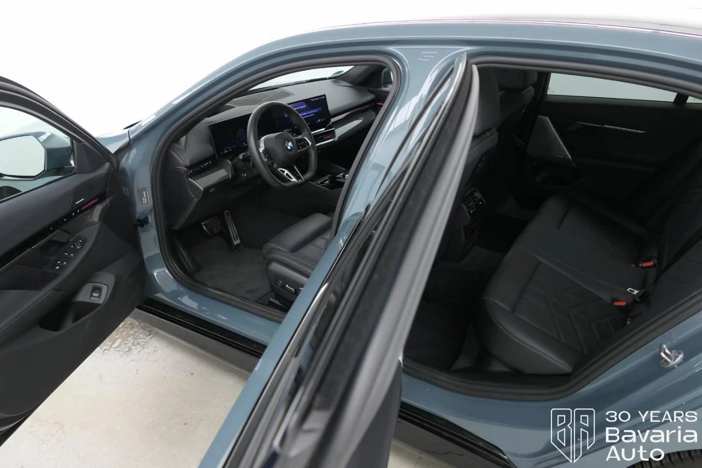 BMW 520 i Steptronic M Sport Paket - изображение 5