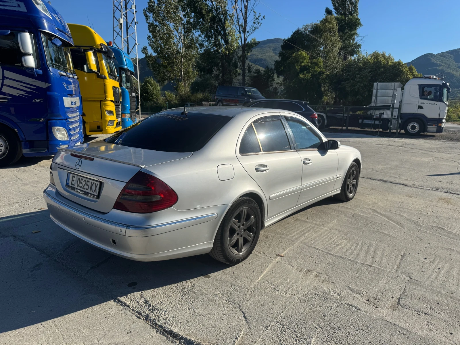 Mercedes-Benz E 220  - изображение 4