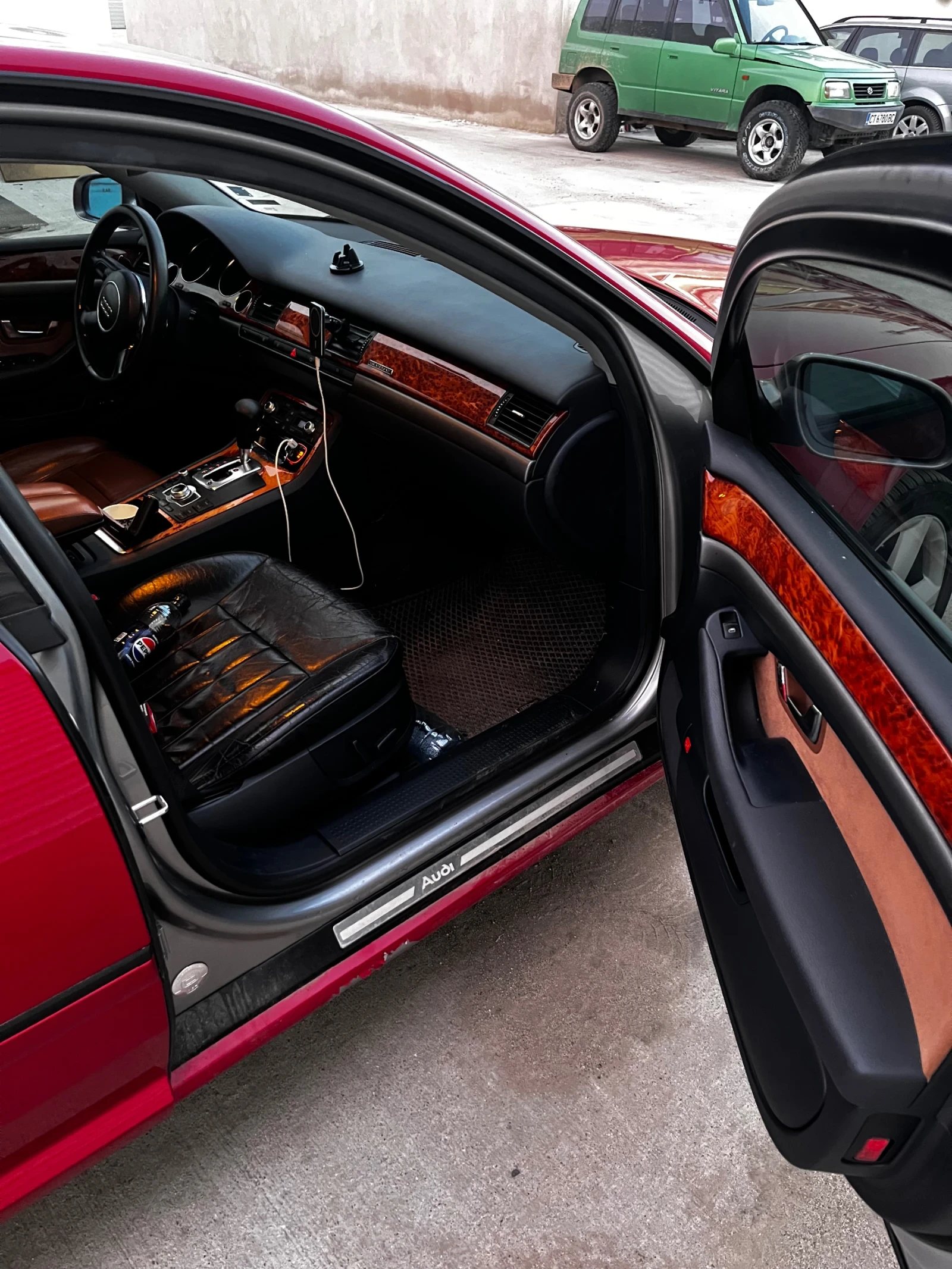 Audi A8 4.2 Benzin/Gaz, снимка 5 - Автомобили и джипове - 53738792