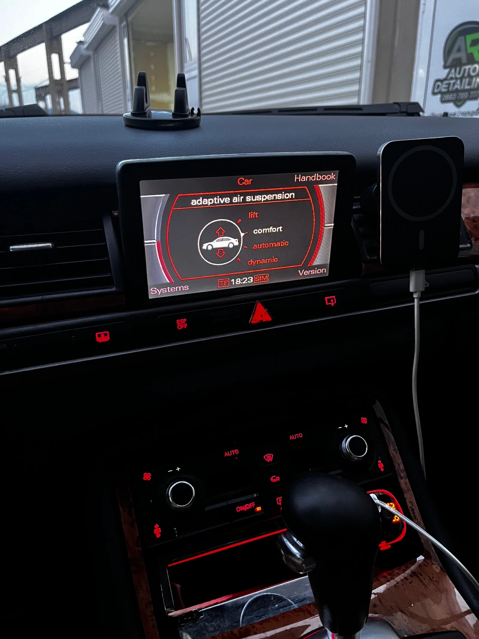 Audi A8 4.2 Benzin/Gaz, снимка 8 - Автомобили и джипове - 53738792