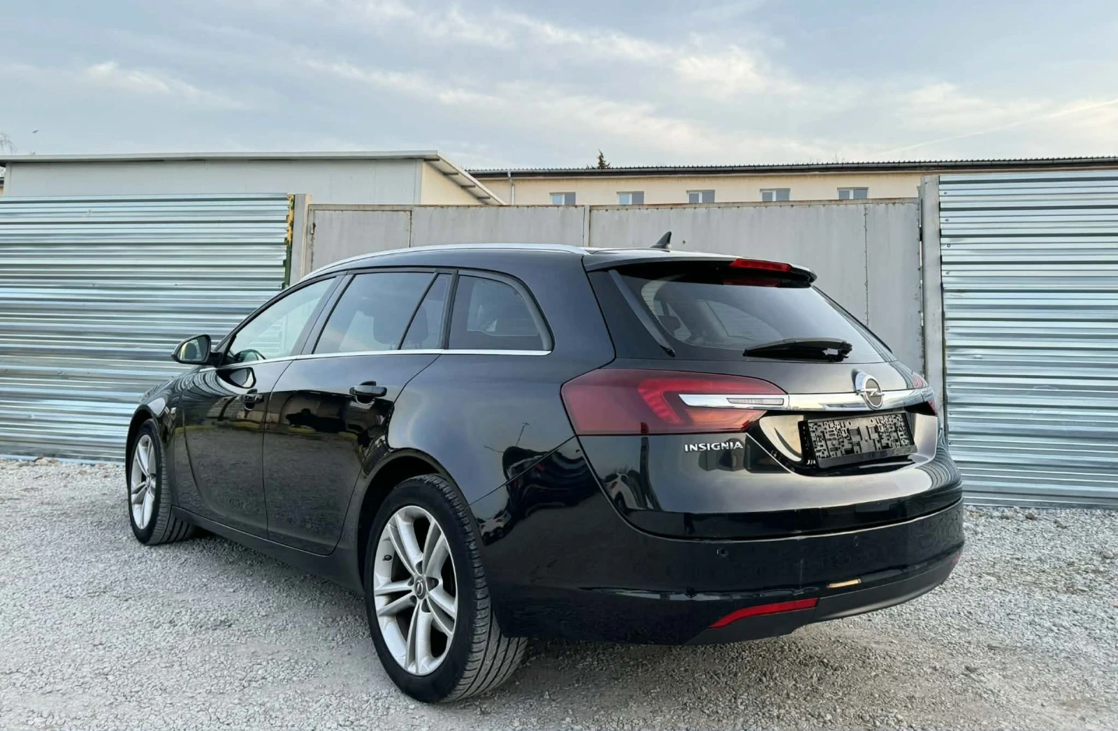 Opel Insignia SPORTS TOURER* , снимка 7 - Автомобили и джипове - 53879794