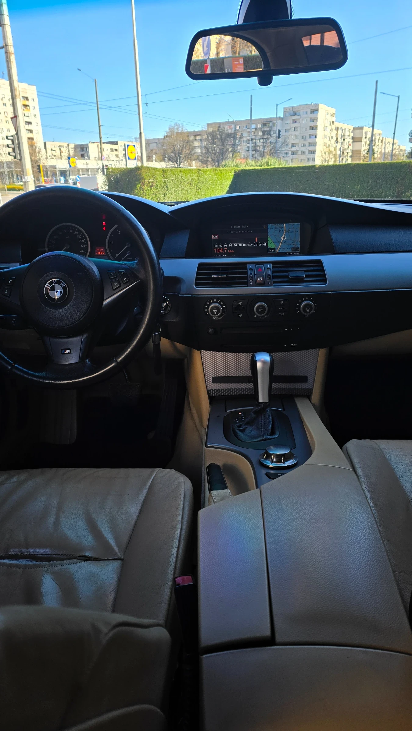 BMW 525, снимка 15 - Автомобили и джипове - 54141878