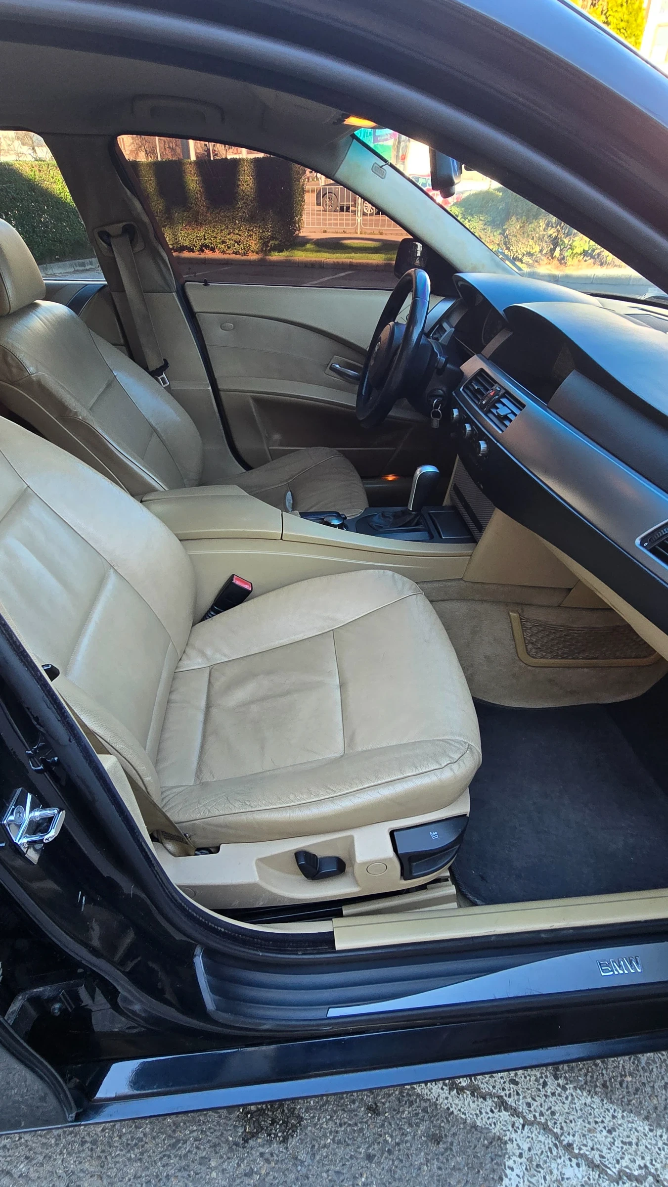 BMW 525, снимка 14 - Автомобили и джипове - 54141878