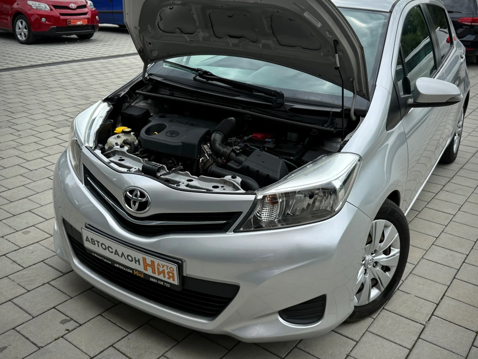 Toyota Yaris 1.4 D4D * Camera* Navi* 6ск.* , снимка 12 - Автомобили и джипове - 54608081