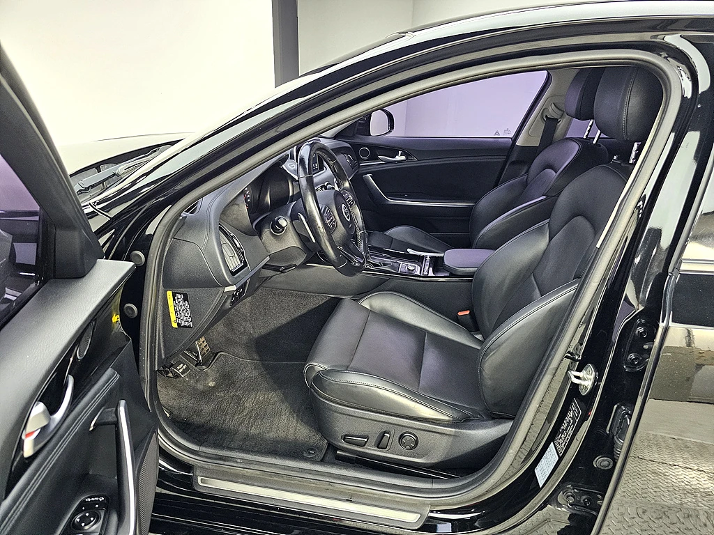 Kia Stinger !PREMIUM LUXURY!, снимка 7 - Автомобили и джипове - 54928228