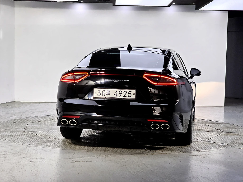 Kia Stinger !PREMIUM LUXURY!, снимка 3 - Автомобили и джипове - 54928228