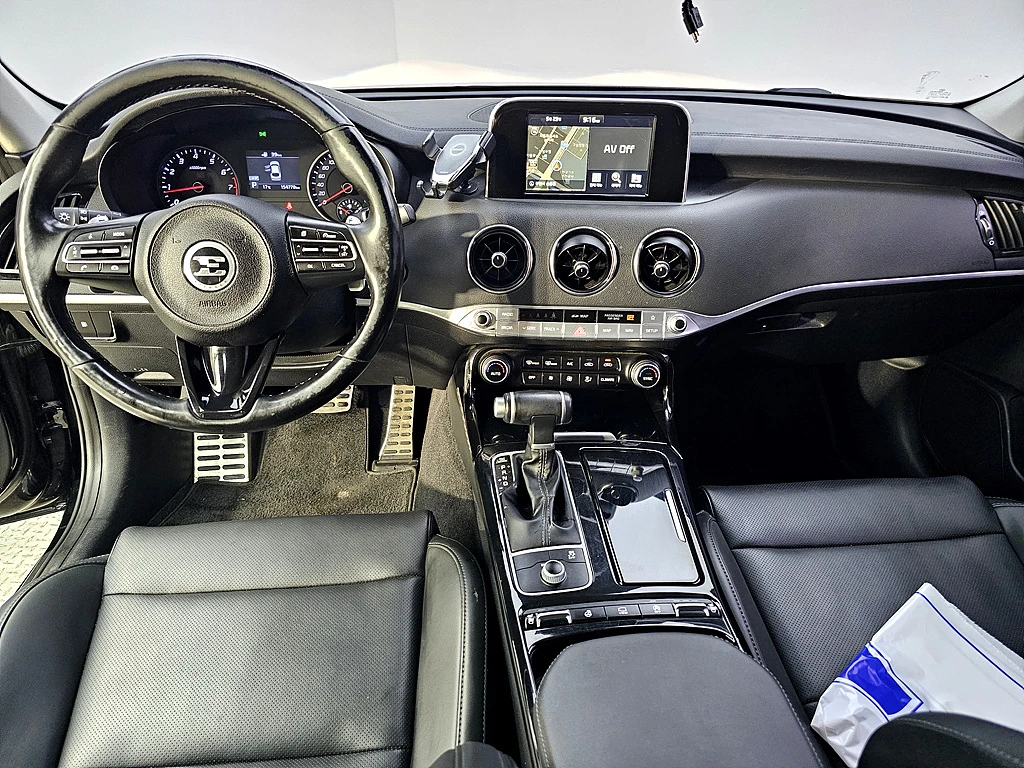 Kia Stinger !PREMIUM LUXURY!, снимка 5 - Автомобили и джипове - 54928228