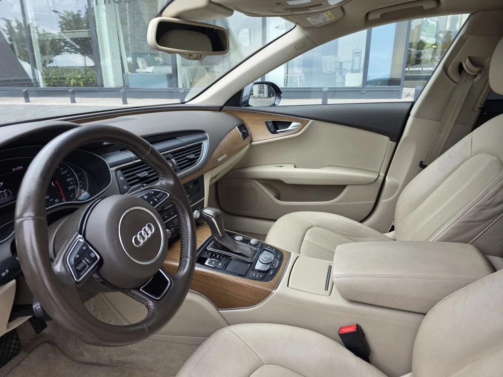 Audi A7 3.0D  2015g  Бартер Лизинг, снимка 13 - Автомобили и джипове - 55076935
