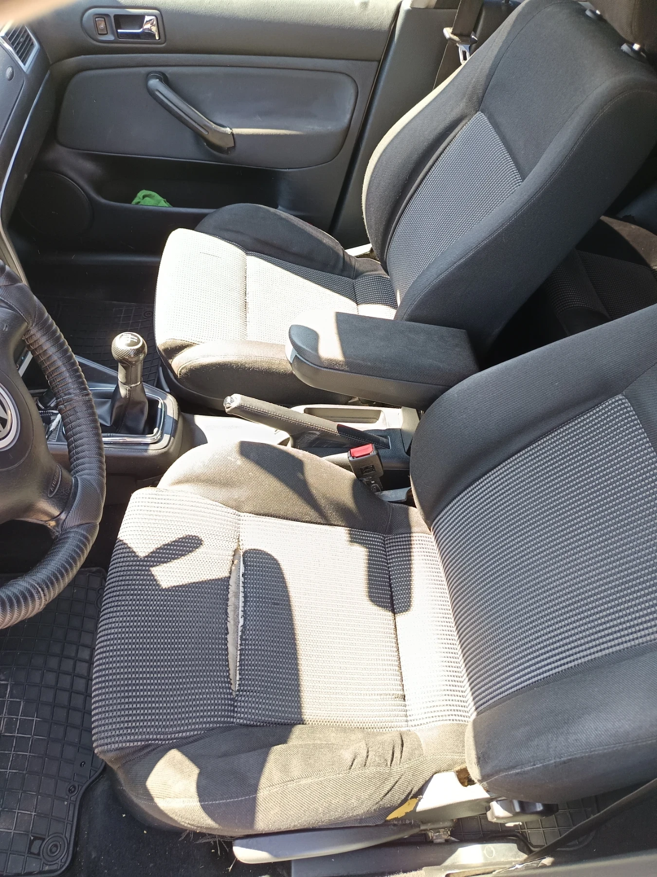 VW Golf 1.9тди 90коня+ + , снимка 7 - Автомобили и джипове - 55245603