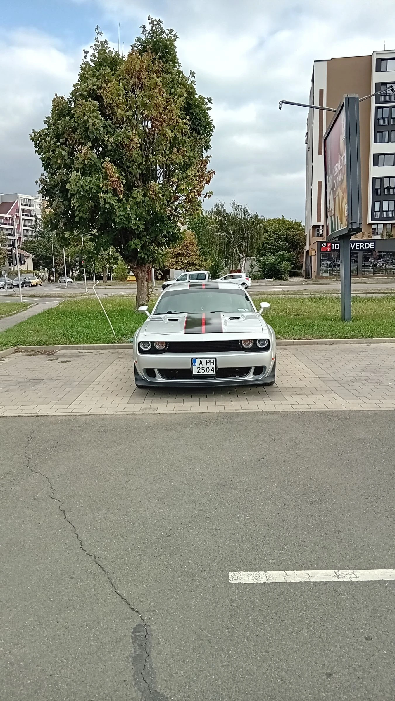 Dodge Challenger 5.7 Hemi, снимка 2 - Автомобили и джипове - 55421081