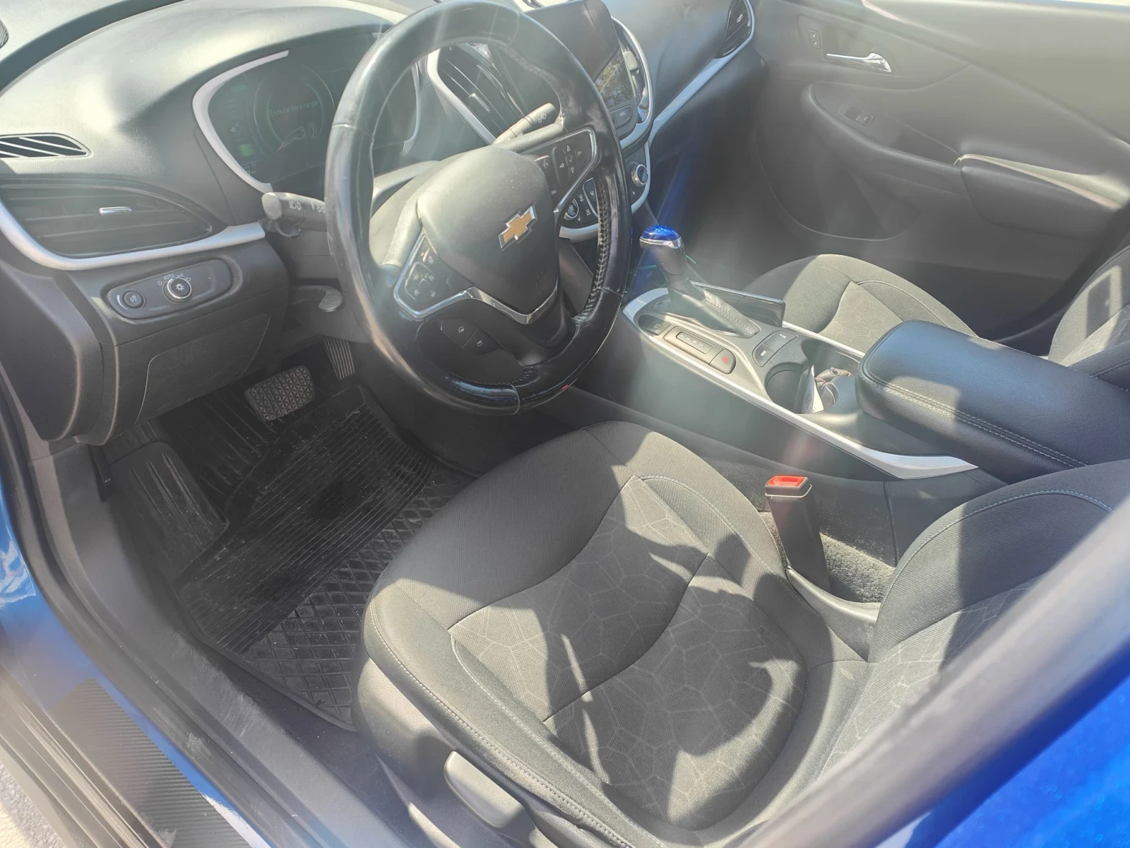 Chevrolet Volt, снимка 7 - Автомобили и джипове - 55730984