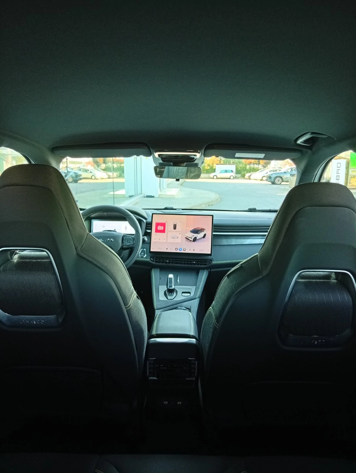 LynkCo 01 CORE, снимка 14 - Автомобили и джипове - 56125454