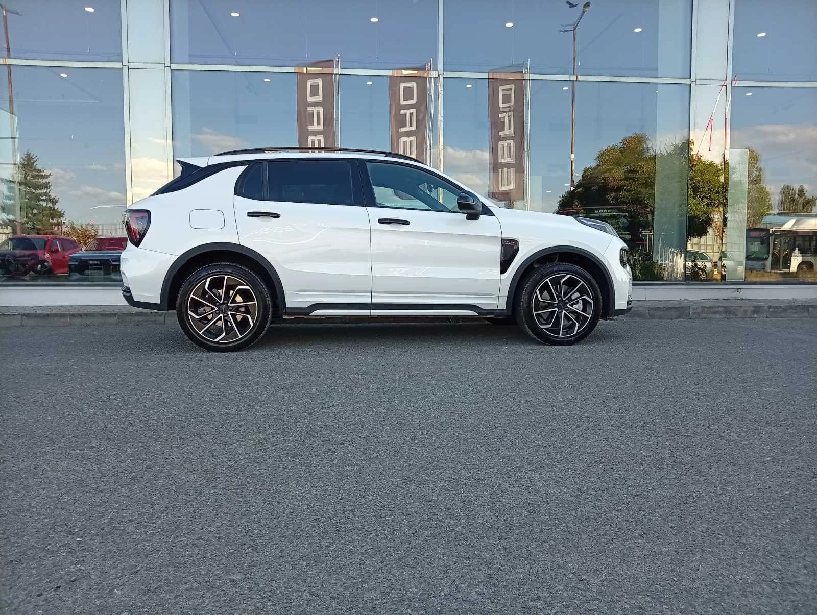 LynkCo 01 CORE, снимка 5 - Автомобили и джипове - 56125454