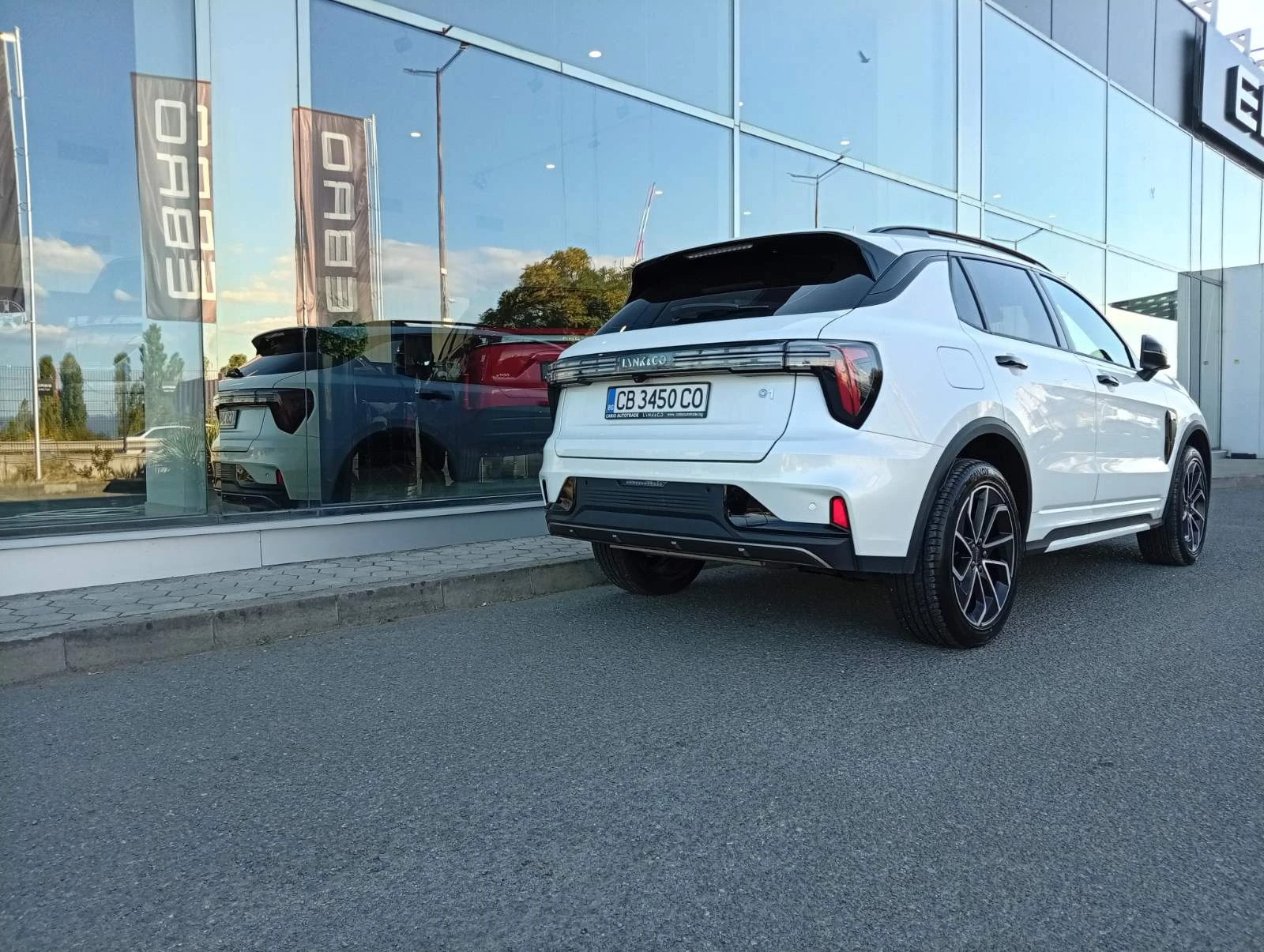 LynkCo 01 CORE, снимка 2 - Автомобили и джипове - 56125454