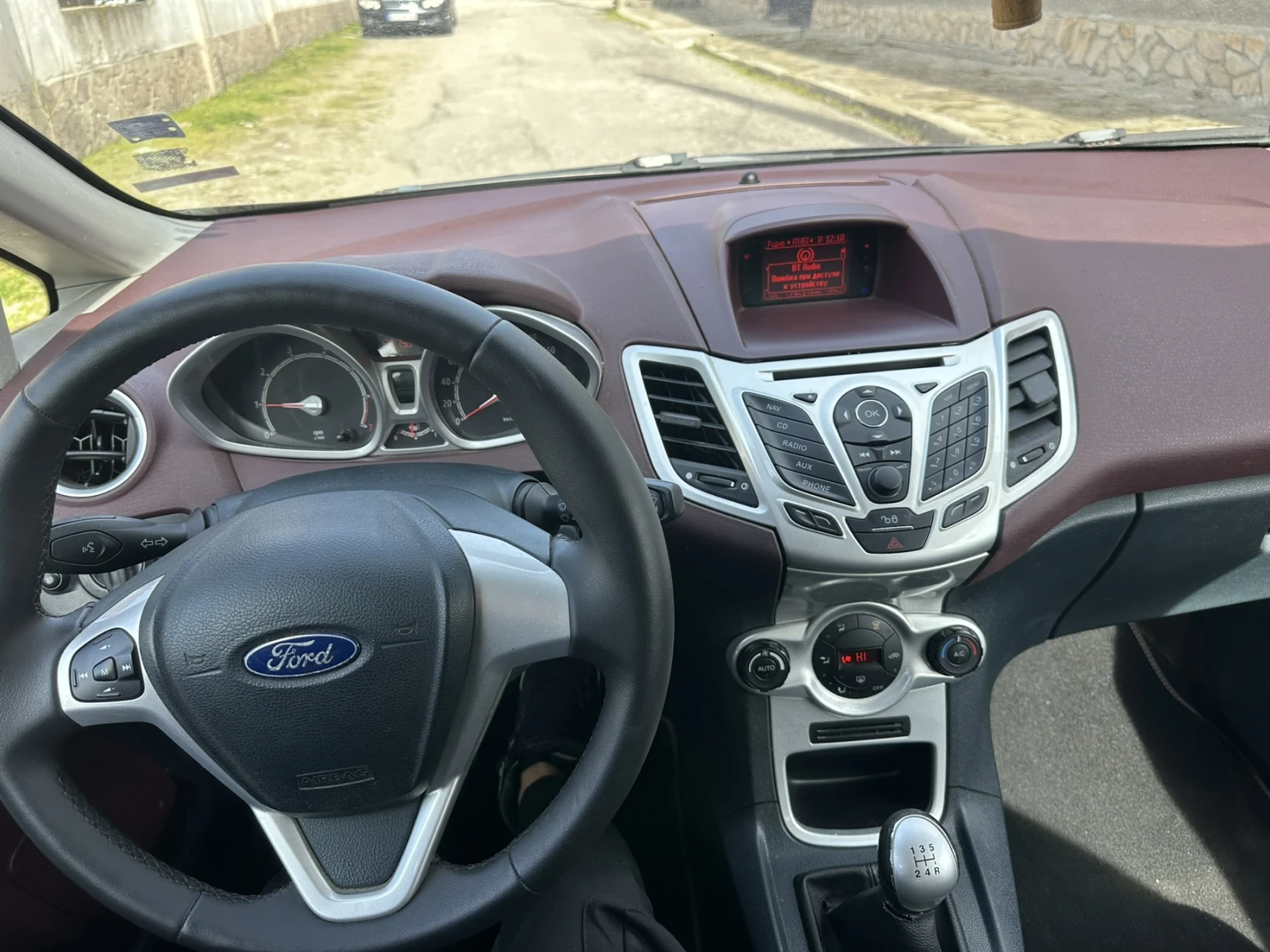 Ford Fiesta 1.4 i Газ.инжекцион, снимка 12 - Автомобили и джипове - 56153633