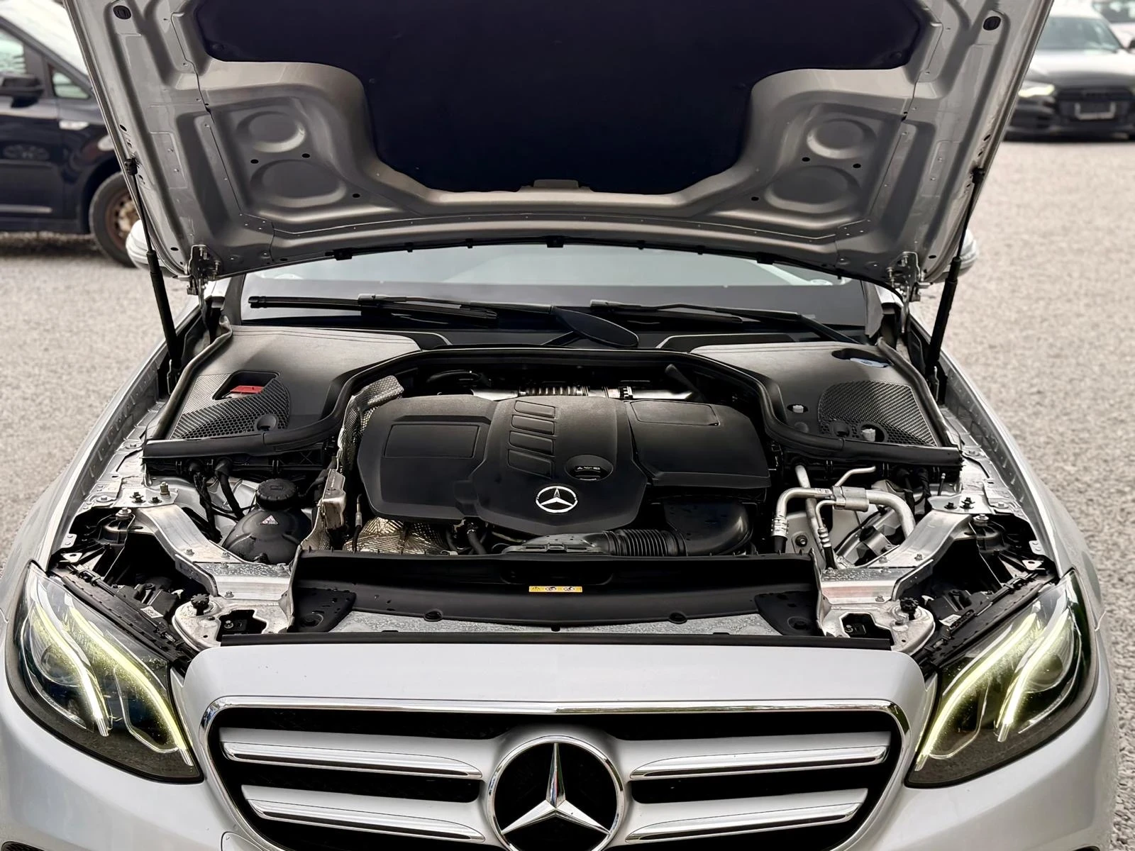 Mercedes-Benz E 220 * Италия* * Камера* * Нов внос* , снимка 17 - Автомобили и джипове - 56261025
