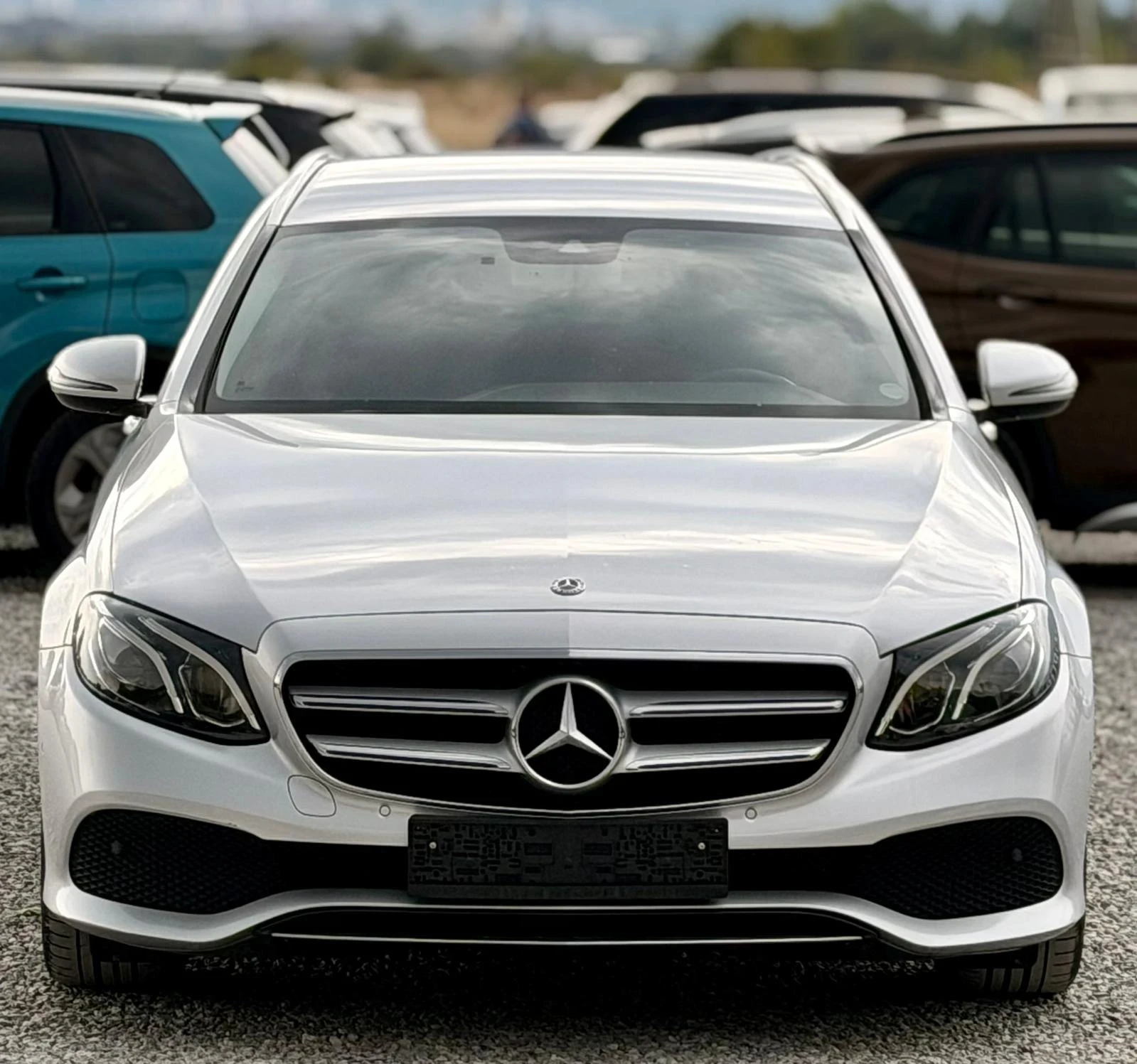 Mercedes-Benz E 220 * Италия* * Камера* * Нов внос* , снимка 2 - Автомобили и джипове - 56261025