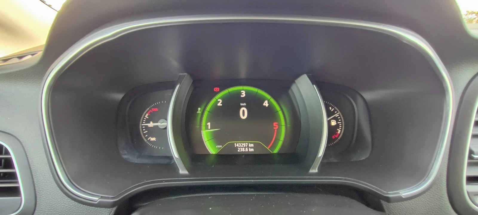 Renault Megane, снимка 12 - Автомобили и джипове - 56264481