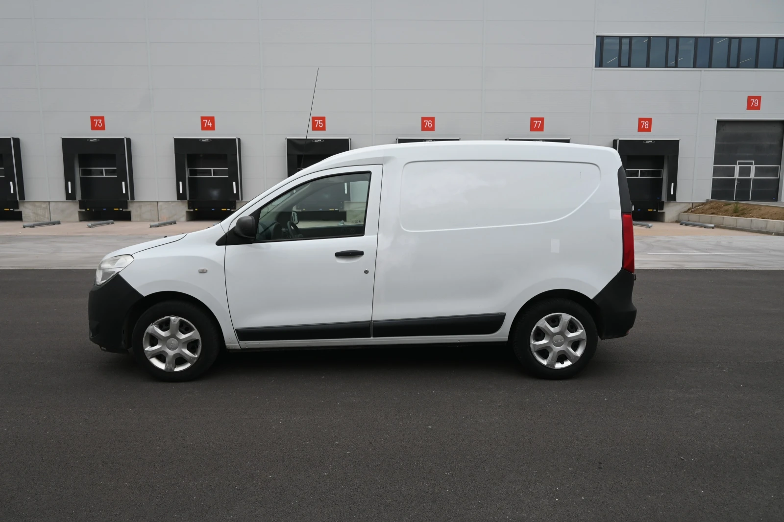 Dacia Dokker 1.5 dCi, снимка 3 - Автомобили и джипове - 56506185