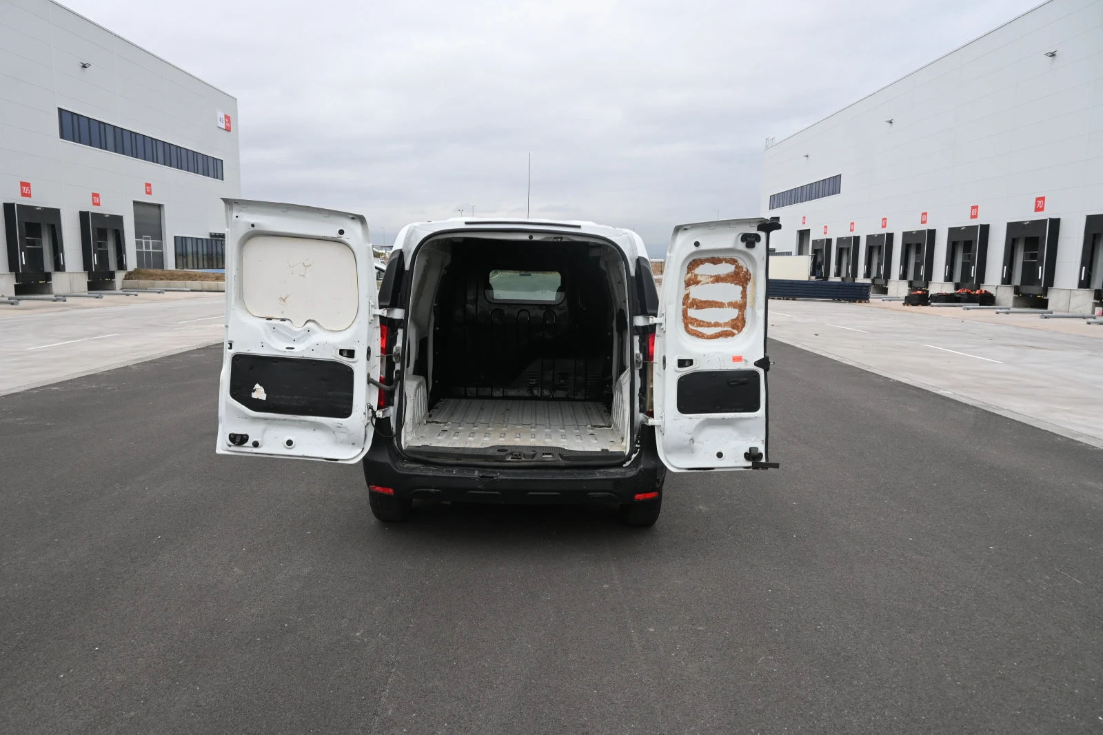 Dacia Dokker 1.5 dCi, снимка 15 - Автомобили и джипове - 56506185