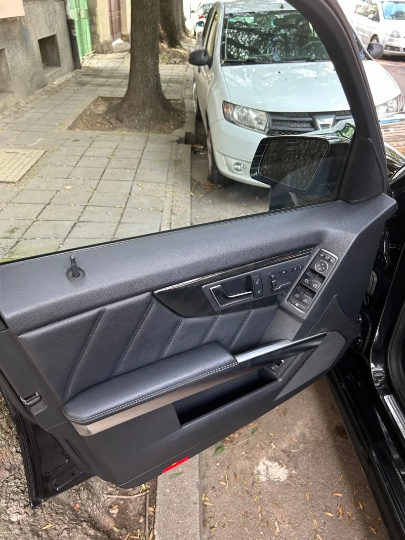 Mercedes-Benz GLK, снимка 8 - Автомобили и джипове - 49477918