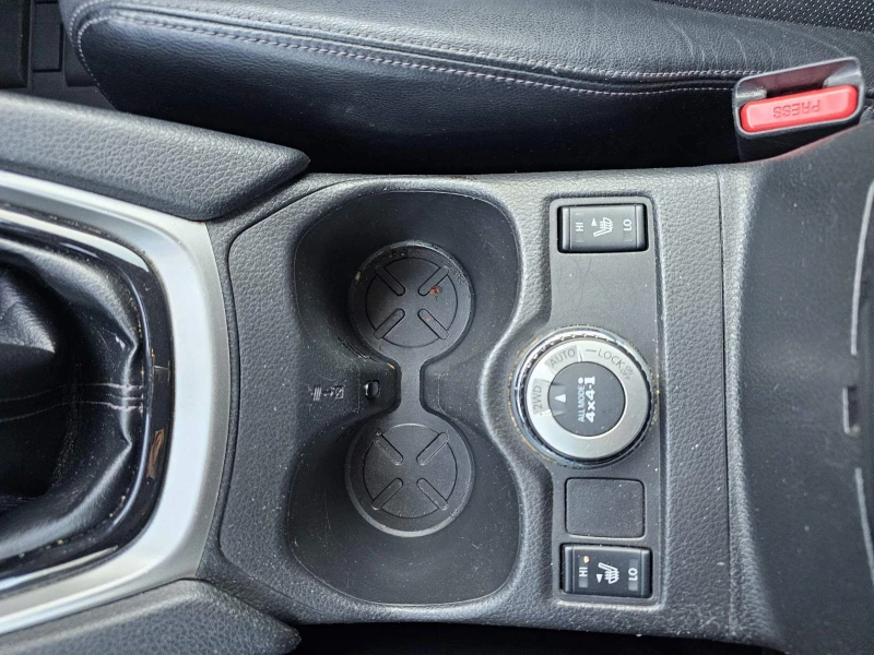 Nissan X-trail 1.6 dCi (130 кс) 4x4, снимка 13 - Автомобили и джипове - 51189728