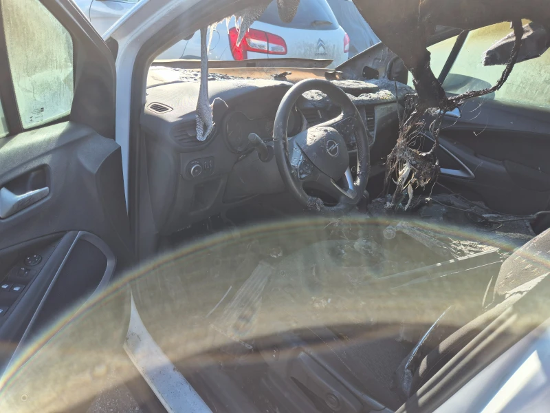 Opel Crossland X 1.2 AUTOMATIK, снимка 6 - Автомобили и джипове - 50057843