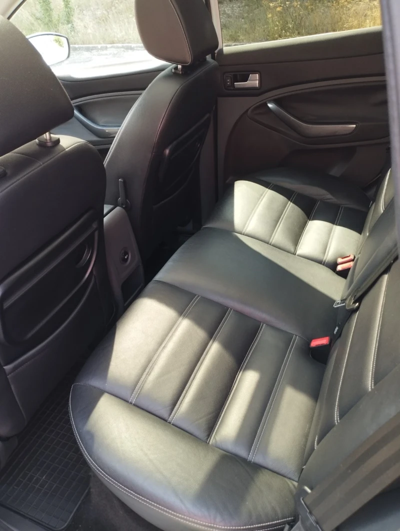 Ford Kuga 4x4, снимка 7 - Автомобили и джипове - 51502459