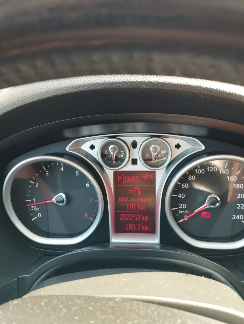 Ford Kuga 4x4, снимка 5 - Автомобили и джипове - 51502459