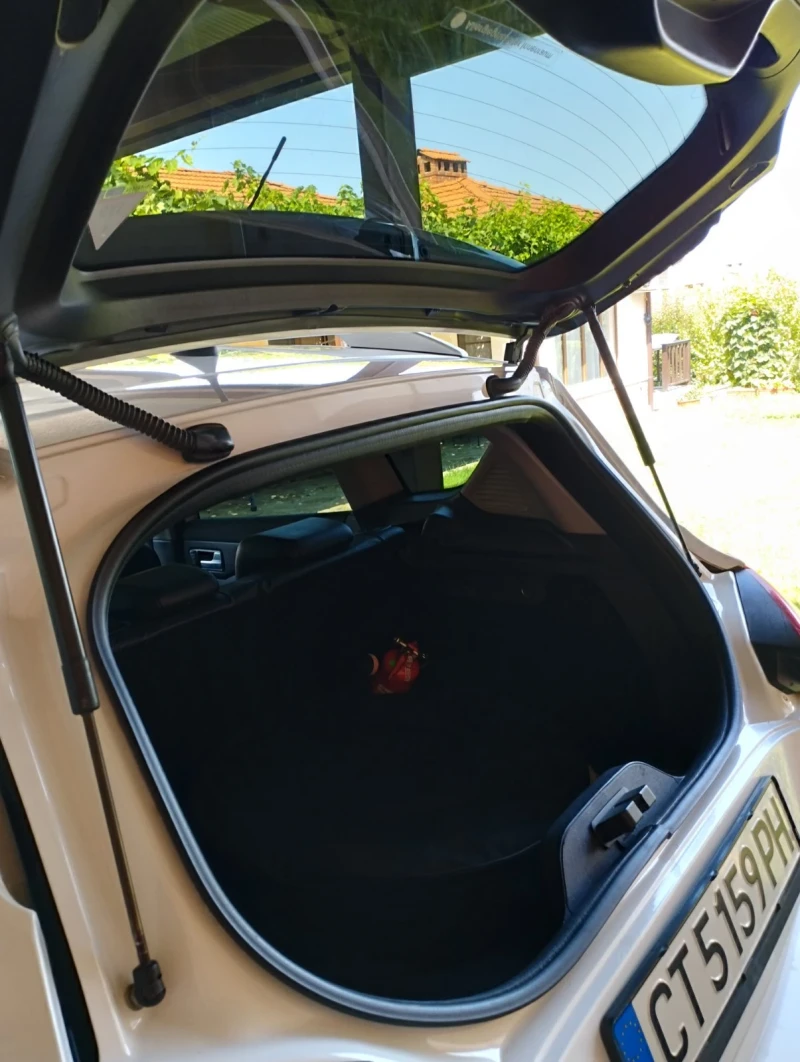 Ford Kuga 4x4, снимка 8 - Автомобили и джипове - 51502459