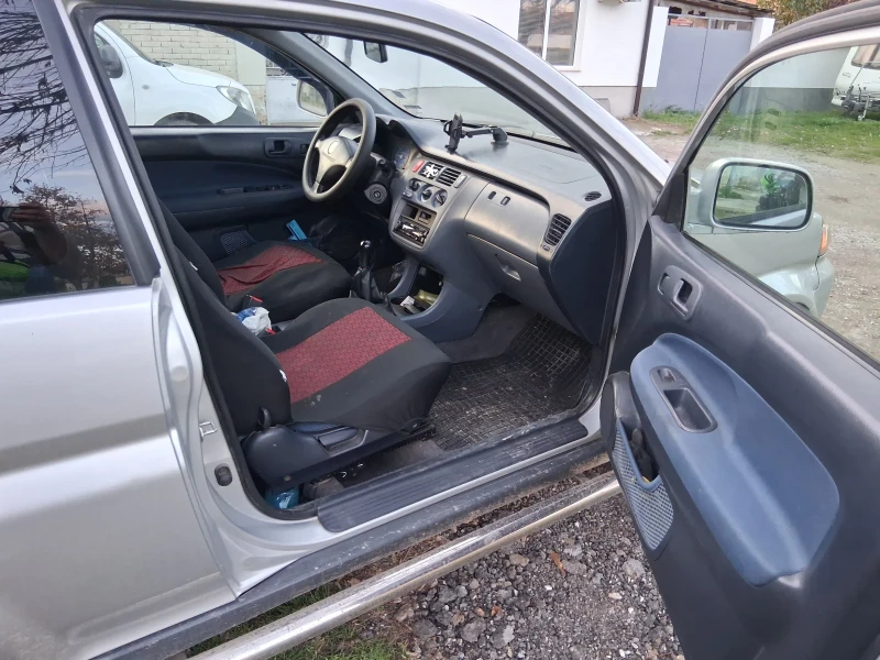 Honda Hr-v 1.6 105кс, снимка 9 - Автомобили и джипове - 52483218